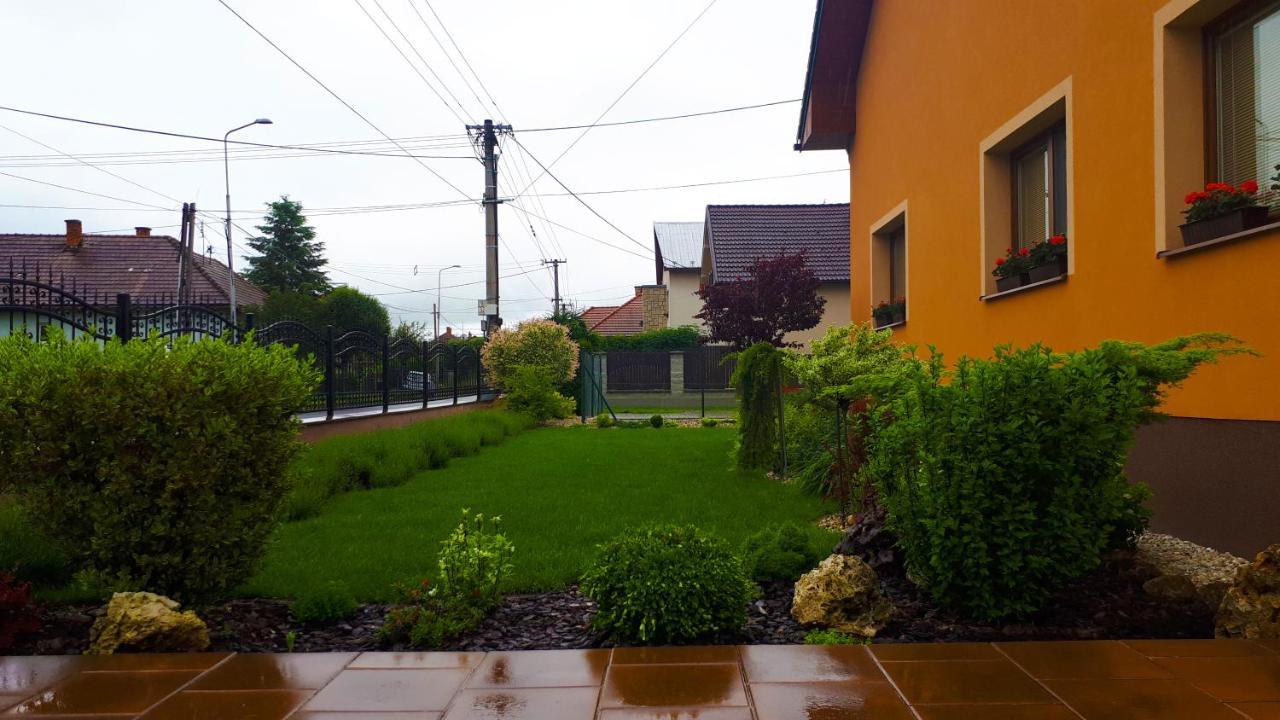 Maison d'hôtes Privat Velvet à Turčianske Teplice Extérieur photo